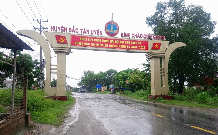 Cổng chào huyện Bắc Tân Uyên (Bình Dương)